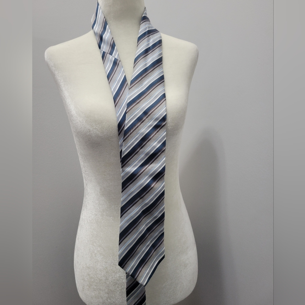 Hugo Boss silk  tie